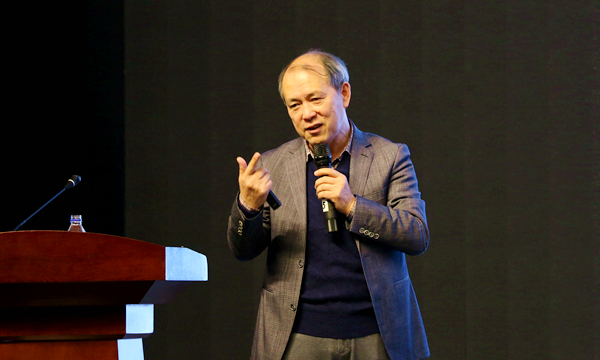 "时代楷模"曲建武教授应邀来我校作专题报告